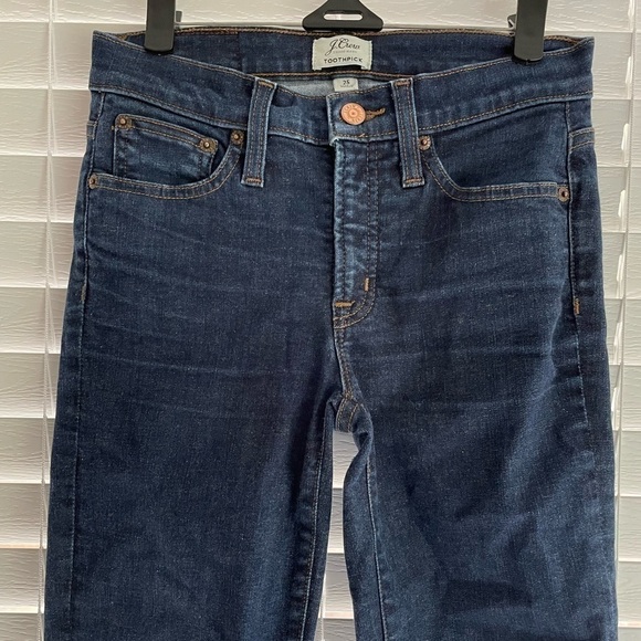 𝅺J. Crew 8" Toothpick Jean in classic wash size 25 - Picture 5 of 6
